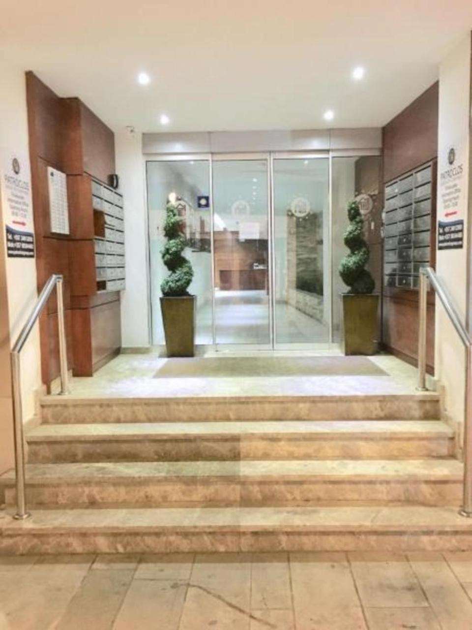 Ithaki Phinikoudes Apartment No. 105 Ларнака Екстериор снимка